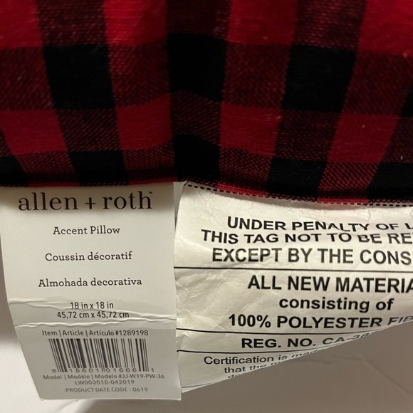 ACCENT pillow red/black buffalo check stitched outline of snowflake back white. - Picture 4 of 7